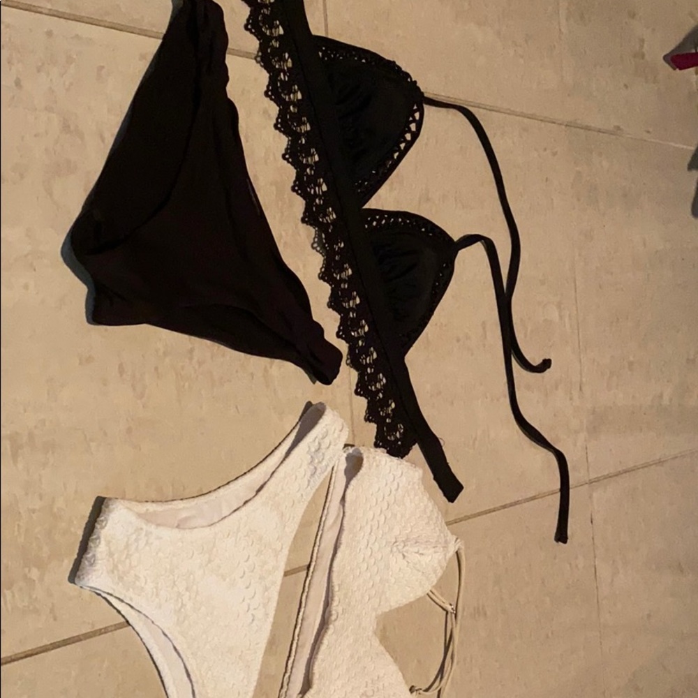 Two xs swim suits